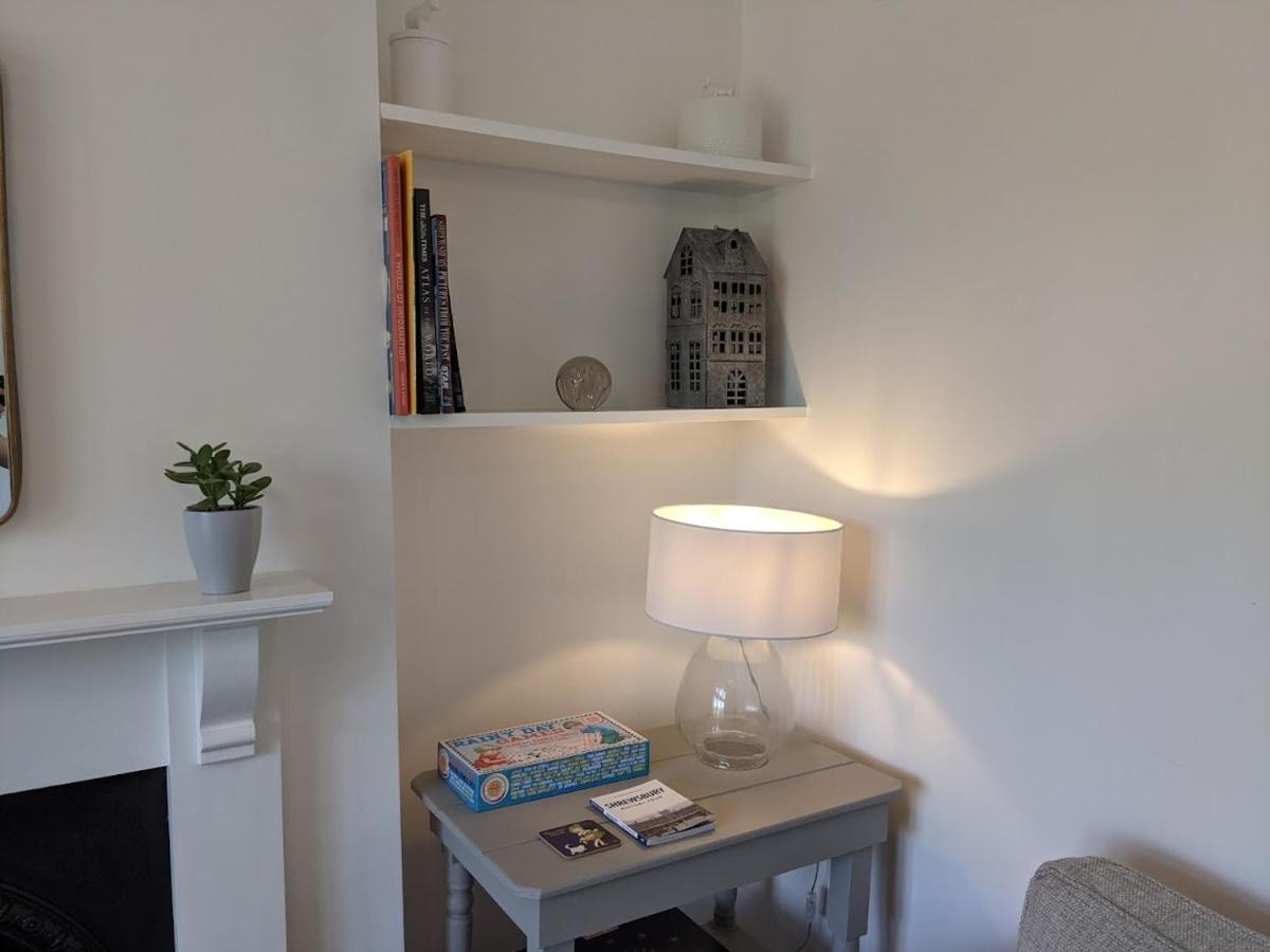 Luxury Townhouse In Town Centre, Views, River Walk, Free Parking Шрусбери Экстерьер фото